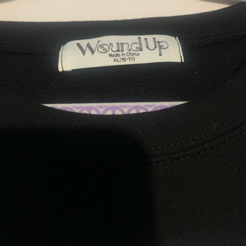 Sweatshirt - Picture 4 of 4